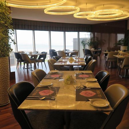 Fraser Suites Diplomatic Area Bahrain Manama Dış mekan fotoğraf The restaurant