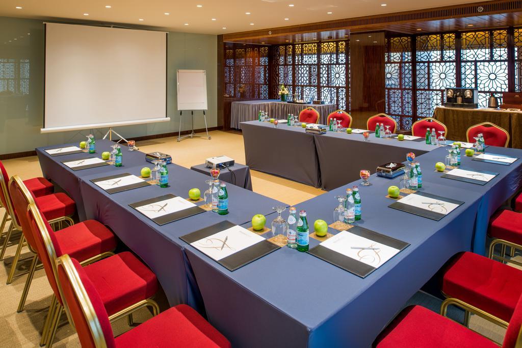 Fraser Suites Diplomatic Area Bahrain Manama Dış mekan fotoğraf Meeting room