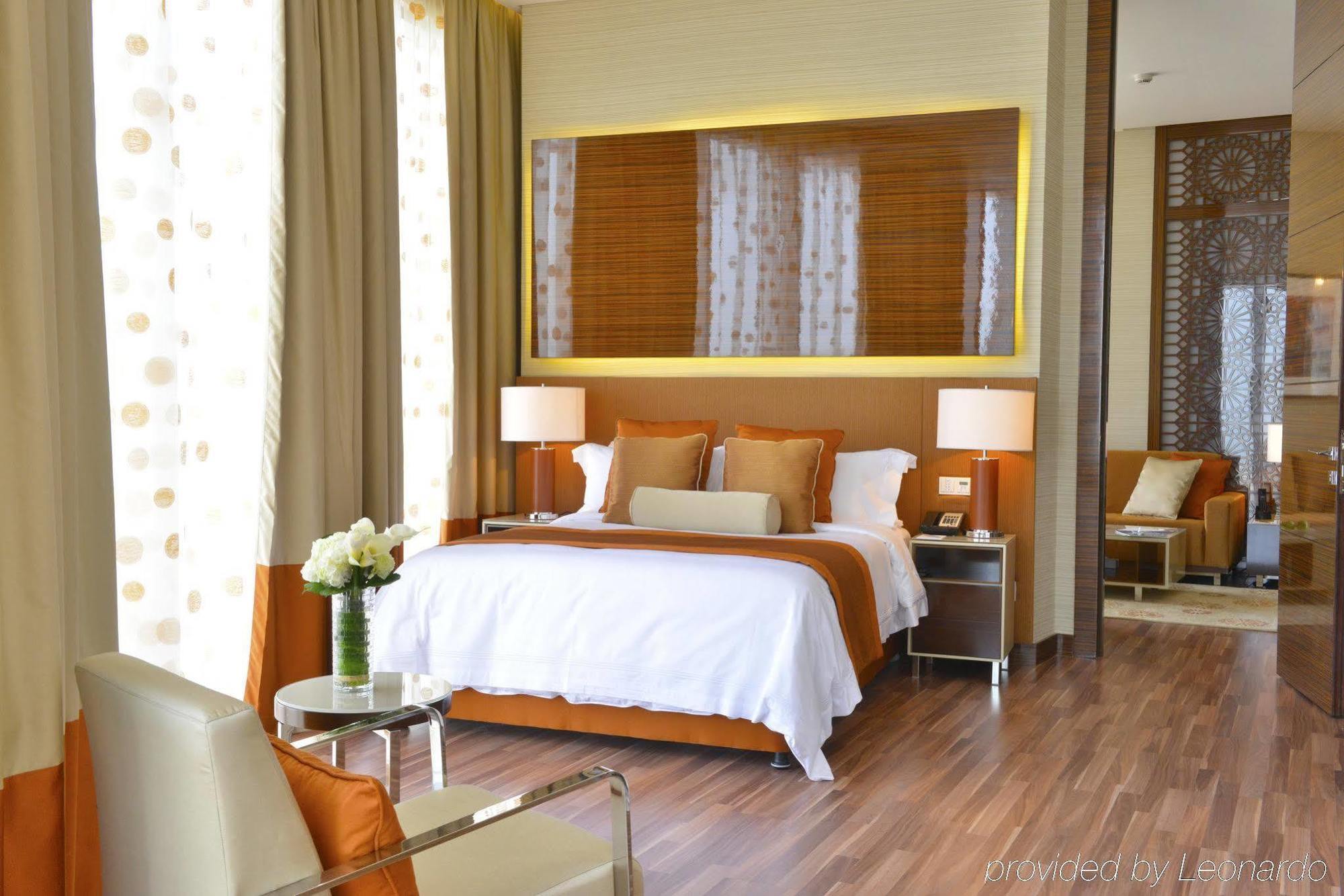 Fraser Suites Diplomatic Area Bahrain Manama Dış mekan fotoğraf A bedroom at the hotel