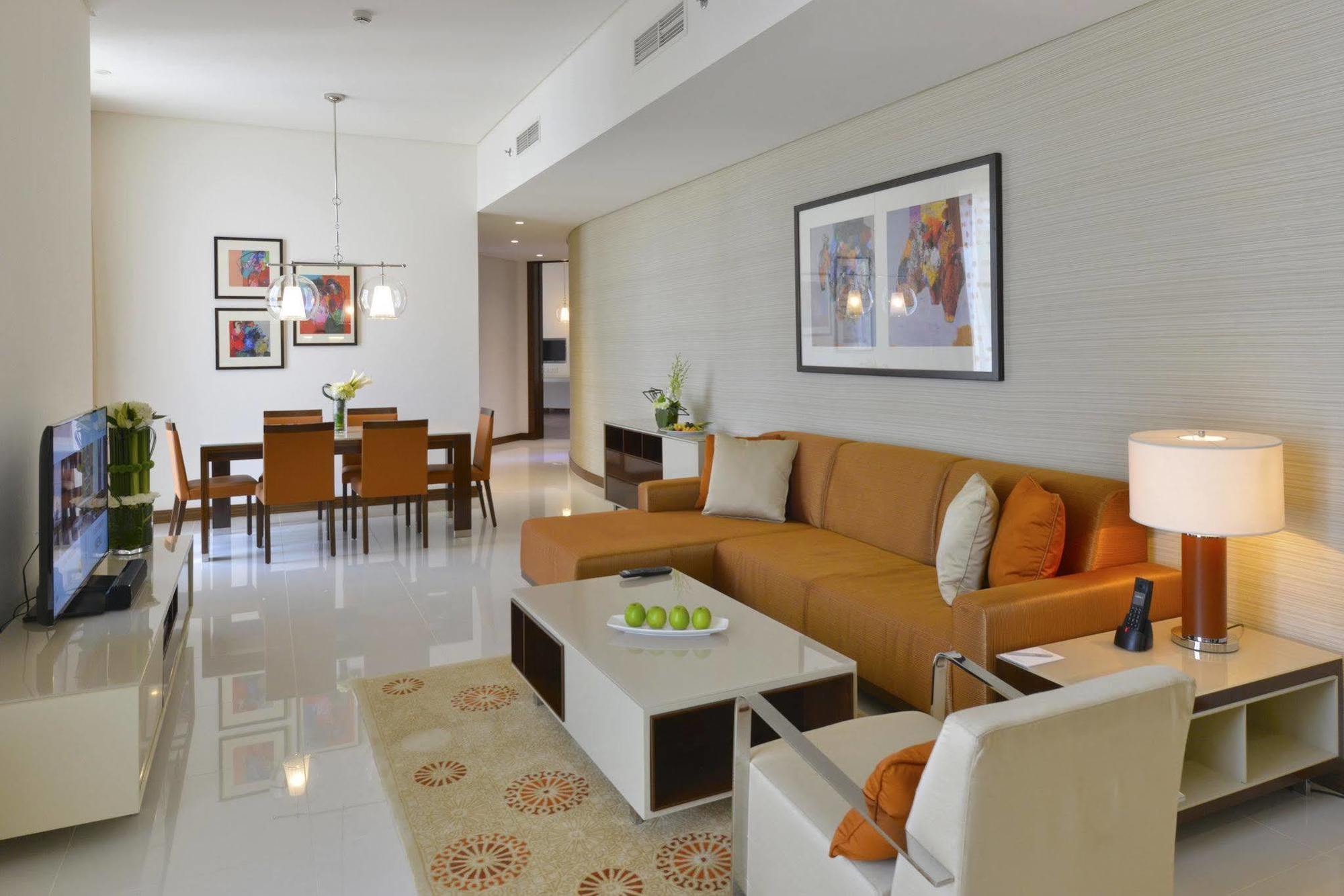 Fraser Suites Diplomatic Area Bahrain Manama Dış mekan fotoğraf A living room in a typical apartment